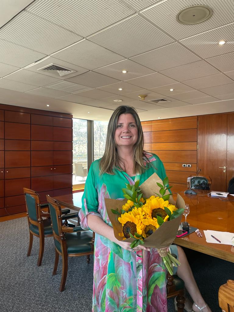 Consejo Pleno del CAM Santiago analiza proyecciones para el 2024 y reconoce a Directora Ejecutiva