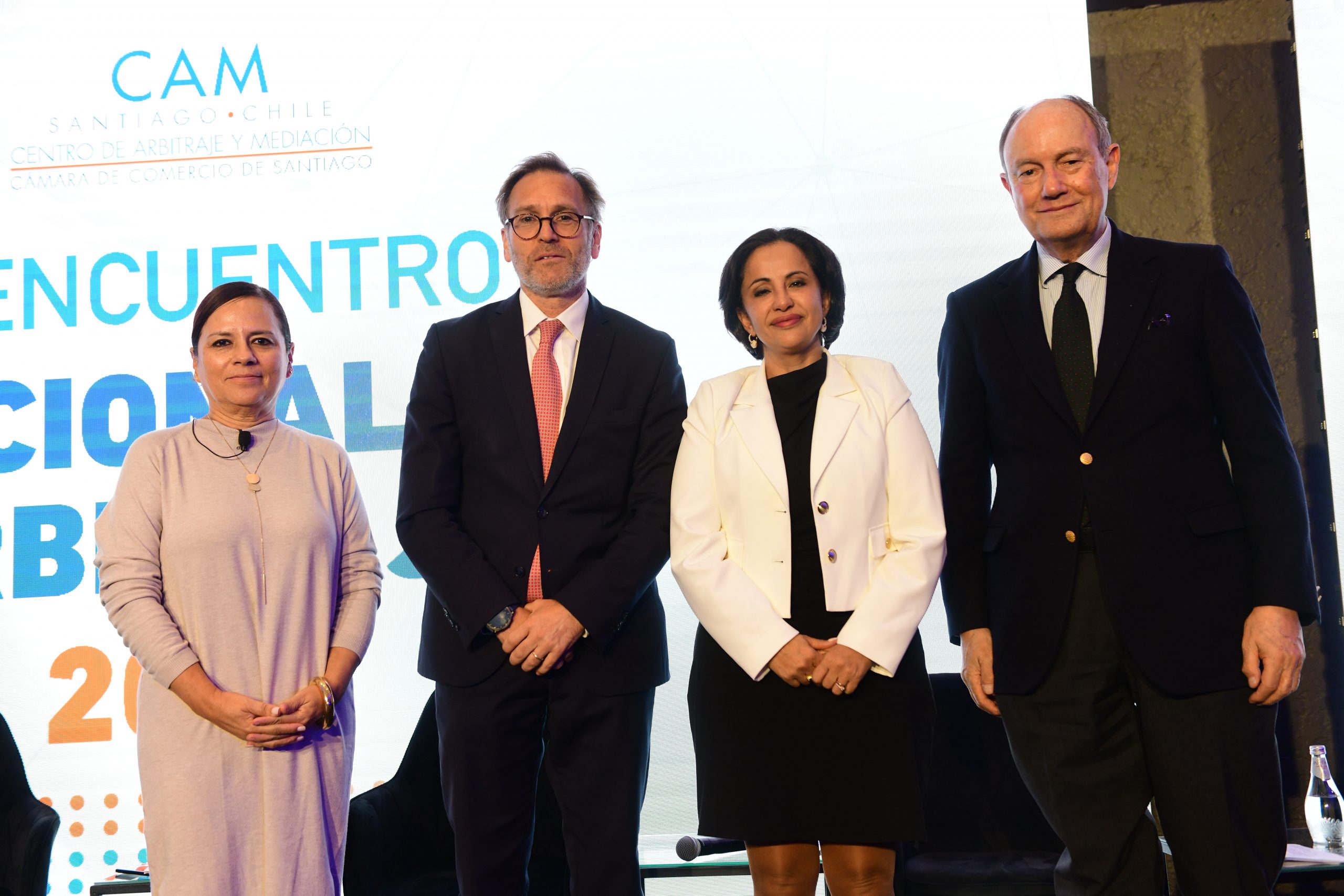 Más de 330 personas se reúnen en el Segundo Encuentro Nacional de Arbitraje del CAM Santiago