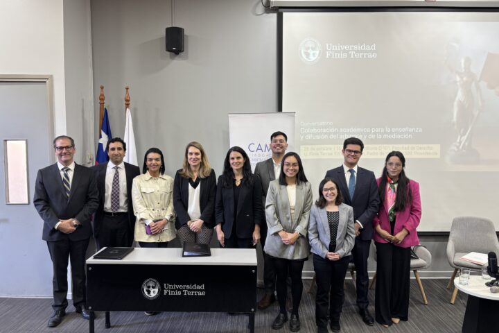 El CAM Santiago y la Universidad Finis Terrae suscriben convenio de colaboración académica y pasantías