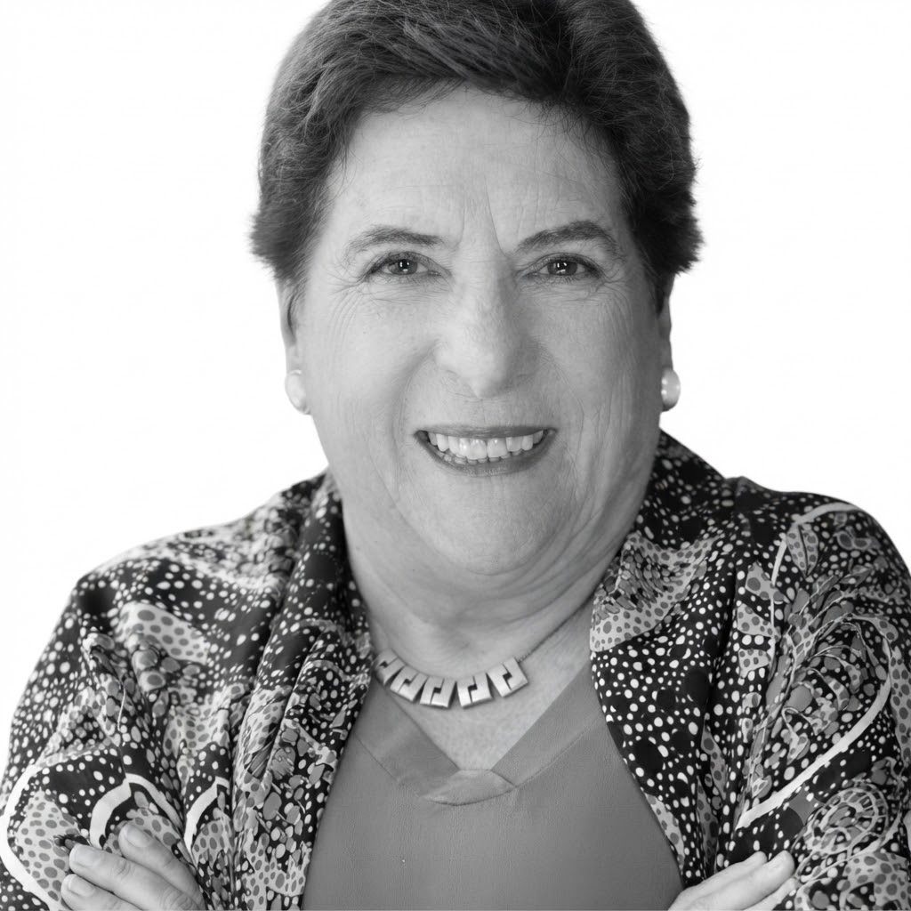 Jordán Astaburuaga, Luz María