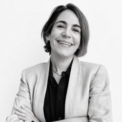 Ossa Rojas, Mónica