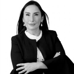 Riquelme Pallamar, Paulina