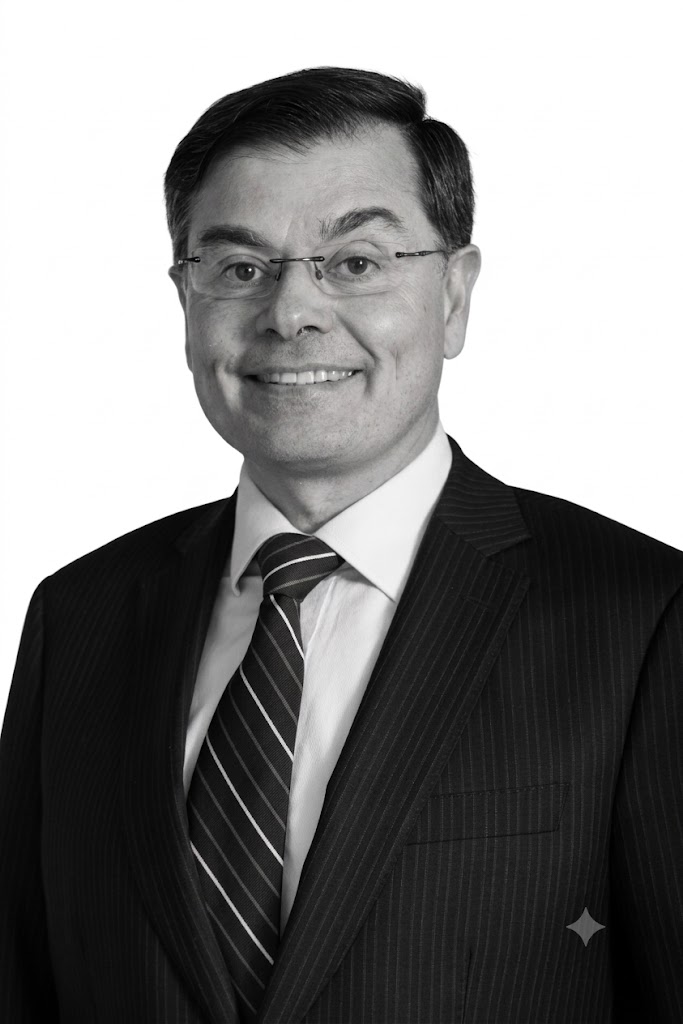 Menchaca Olivares, Tomás