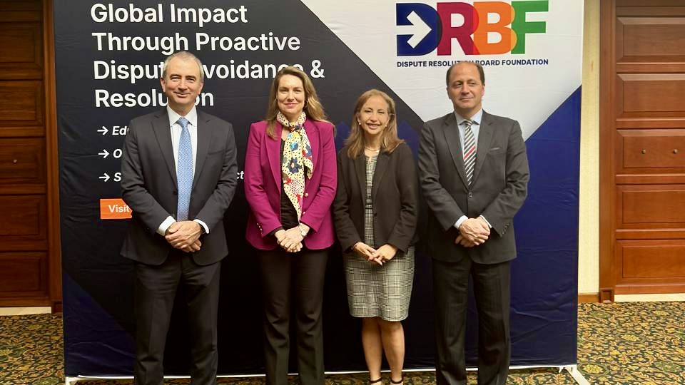 Destacada participación del CAM Santiago en importantes encuentros de resolución de controversias en Lima