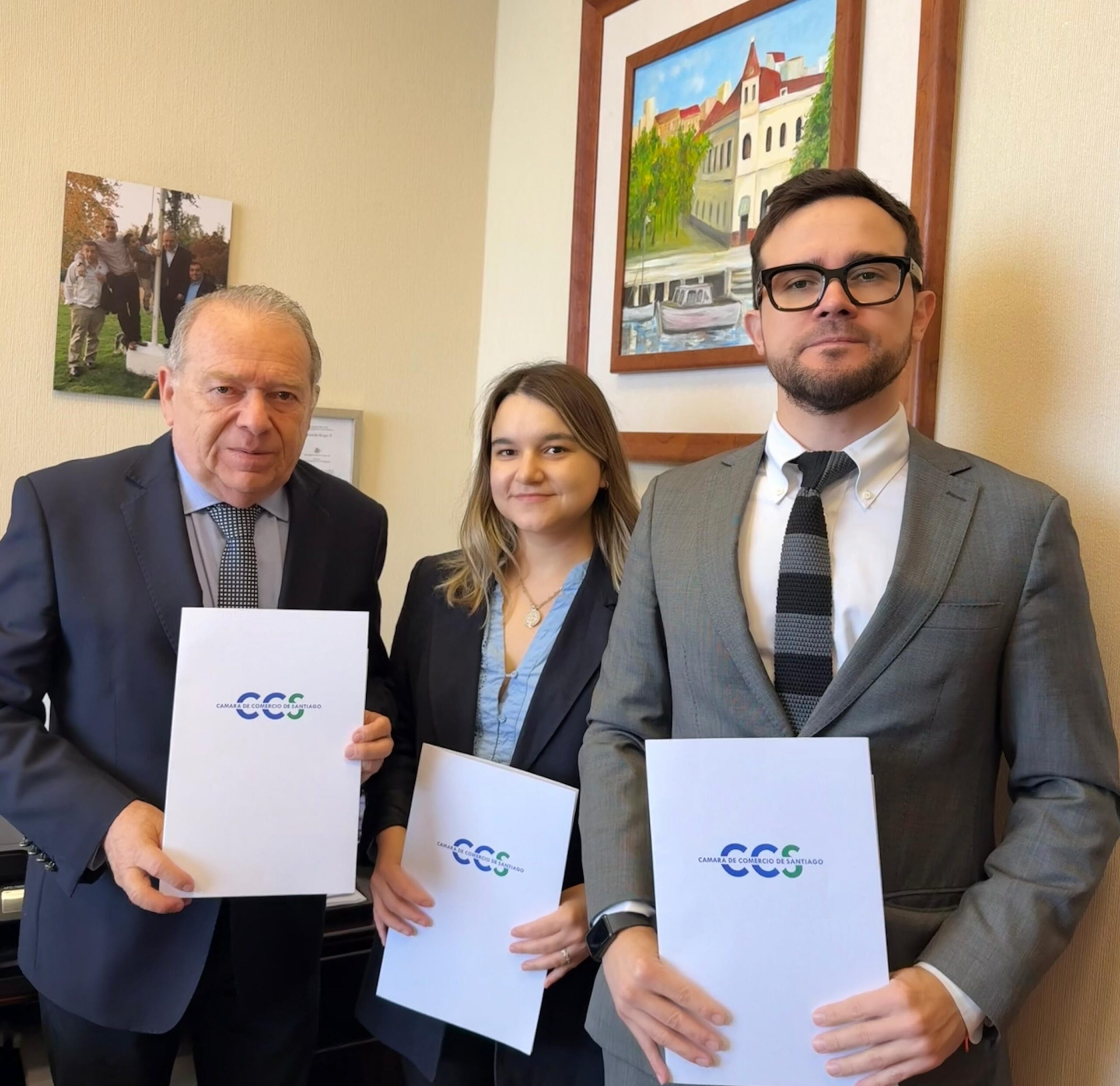 CCS continúa con reuniones con parlamentarios por proyecto que elimina la restricción al comercio en días de elecciones