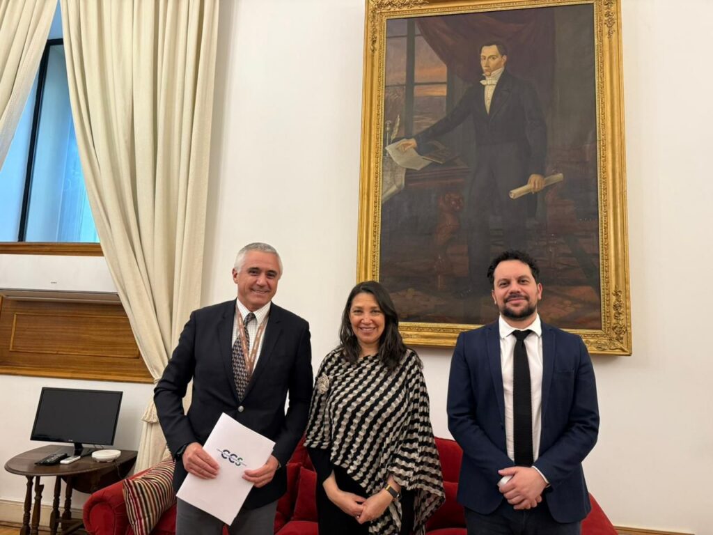 CCS aborda con la SEGPRES proyectos clave de la agenda legislativ...