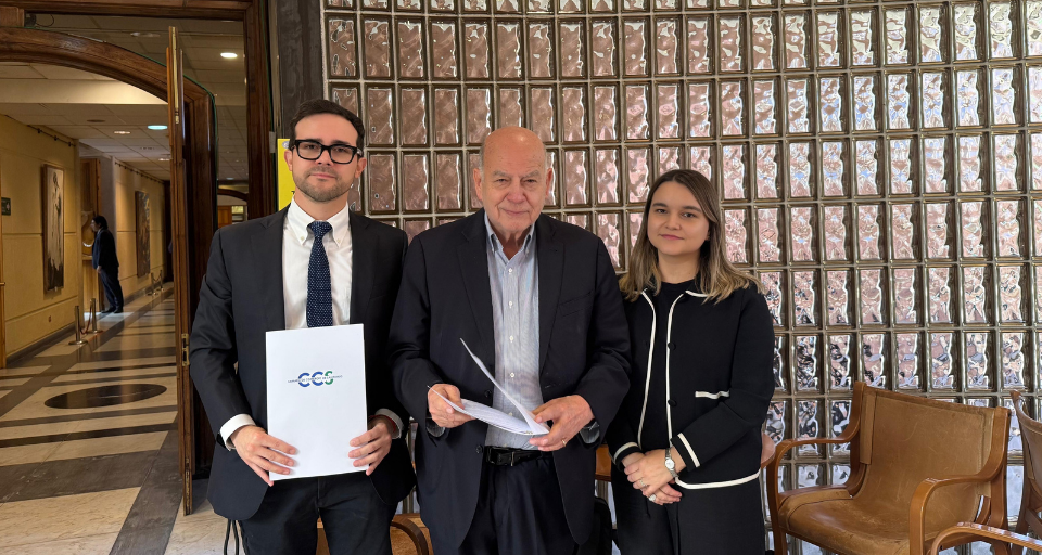 CCS aborda proyectos de inteligencia artificial y plásticos de un solo uso