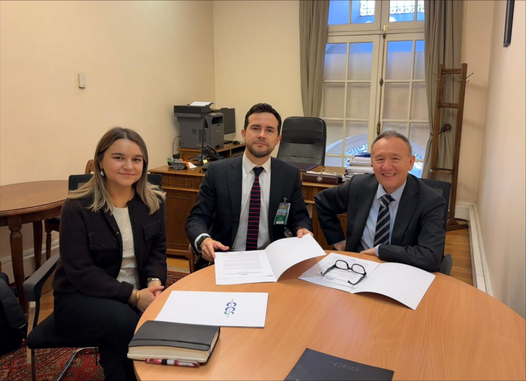 CCS aborda proyectos de ley de interés para el gremio con autori...