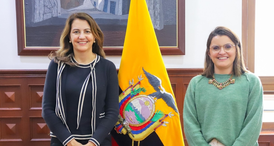 Presidenta de la CCS se reúne con vicepresidenta de Ecuador para fortalecer la cooperación bilateral
