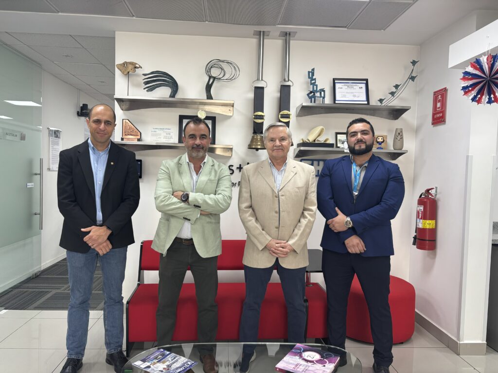 Endress+Hauser Chile y Ambiente y Tecnología sellan alianza...