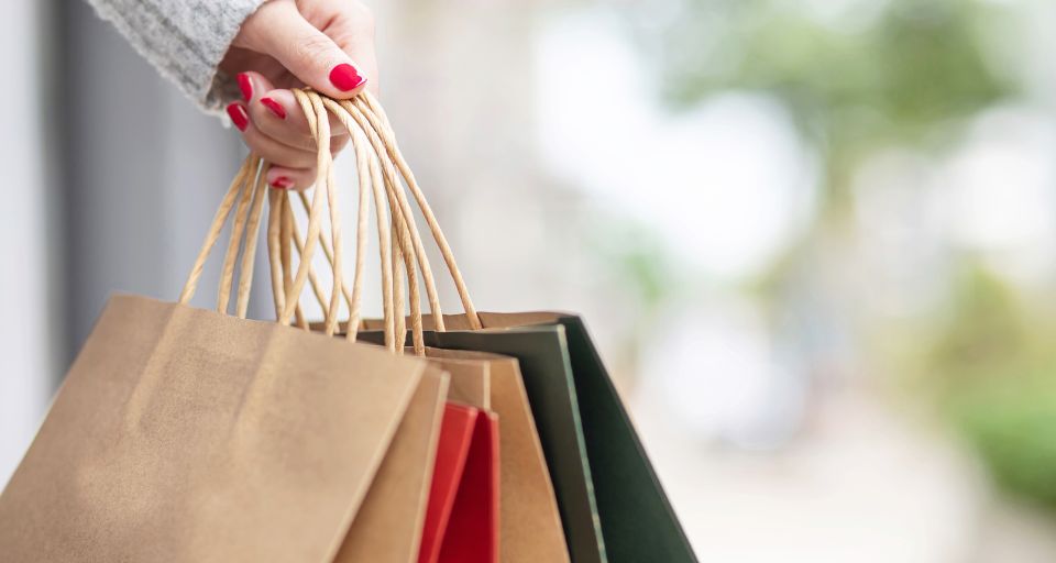 Hogares chilenos destinarán cerca de $340.000 adicionales a gastos de Navidad y fin de año