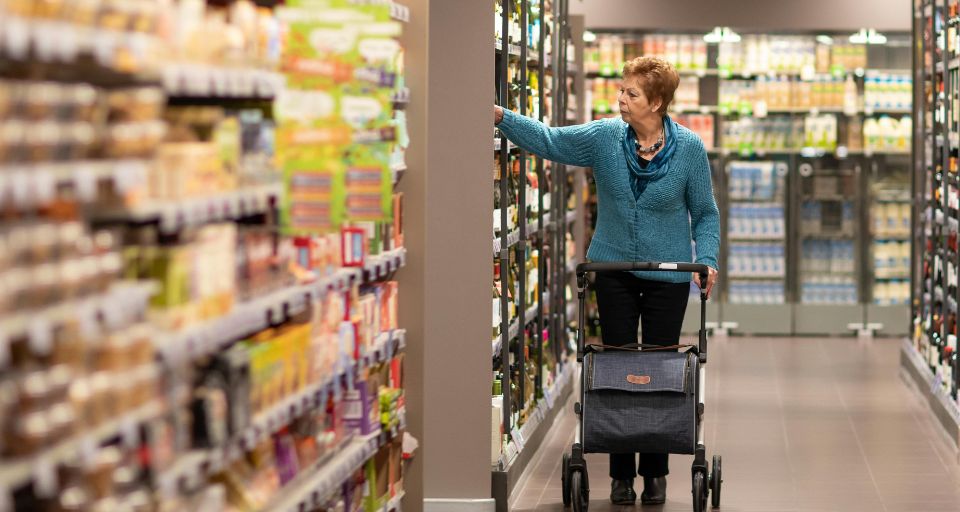 CCS informa sobre el funcionamiento del comercio durante la segun...