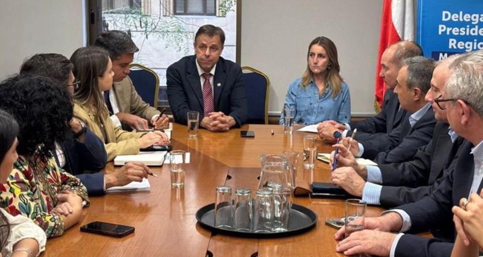 CCS y su Consejo de Supermercados se reúnen con Delegación Presidencial para fortalecer coordinación en seguridad del comercio