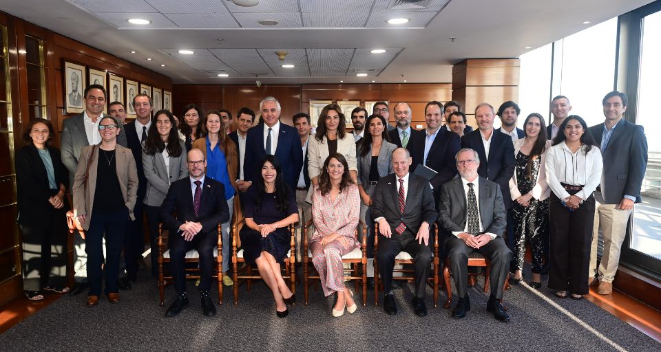 CCS y Ministerio de Ciencias realizaron encuentro sobre  innovación y cooperación tecnológica