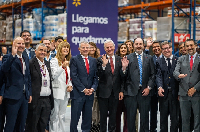 CCS participa en hito de inversión logística de Walmart Chile encabezado por el Presidente de la República