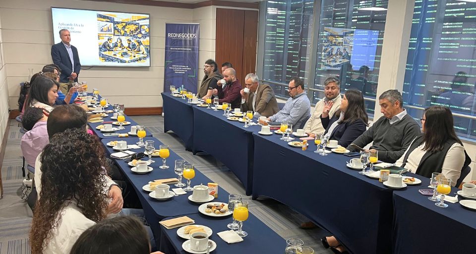 RedNegocios reúne a empresas de distintos sectores en encuentro sobre uso práctico de la IA en abastecimiento