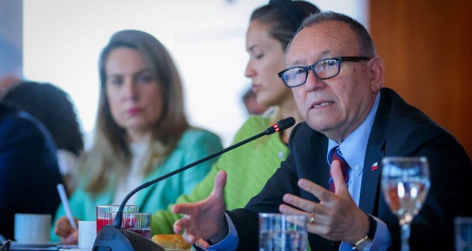 CCS abordó con el ministro José García Ruminot prioridades legislativas: seguridad, crecimiento con empleo y urgencias sociales