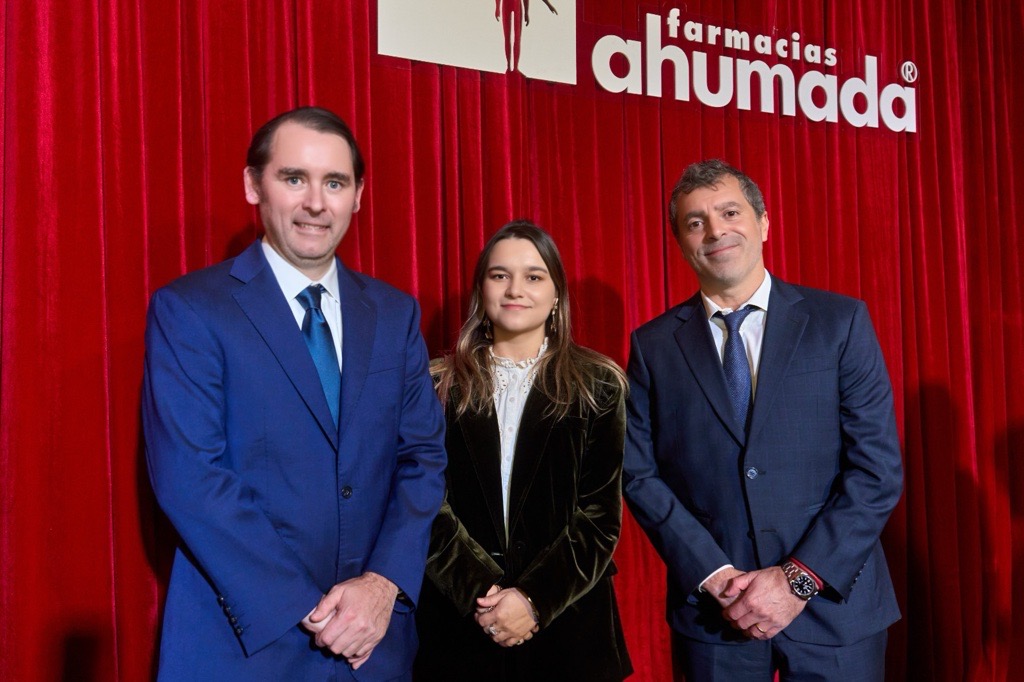 CCS participa en lanzamiento editorial de socio Farmacias Ahumada sobre la nueva visión de la belleza en Chile